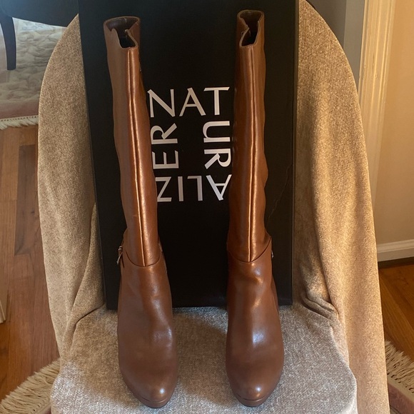 SOLD - Picture 4 of 5